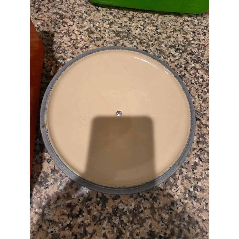 Le Creuset 2.75 Qt Round Dutch Oven Oyster Grey Enameled Cast Iron 22cm Cocotte
